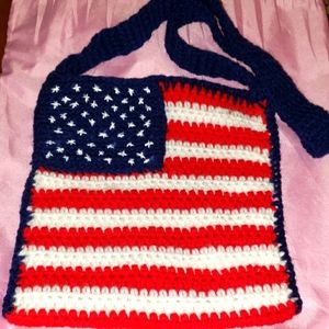 HAND MADE CROCHET UNITED STATES FLAG PURSE MADE WITH LOVE BY GRANDMA (MOM)